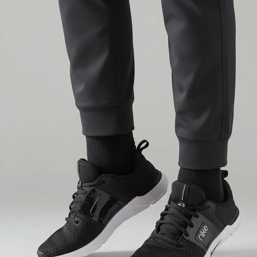 Nike sleek black